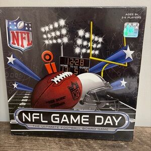NFL New! Game Day The Ultimate Football Board Game